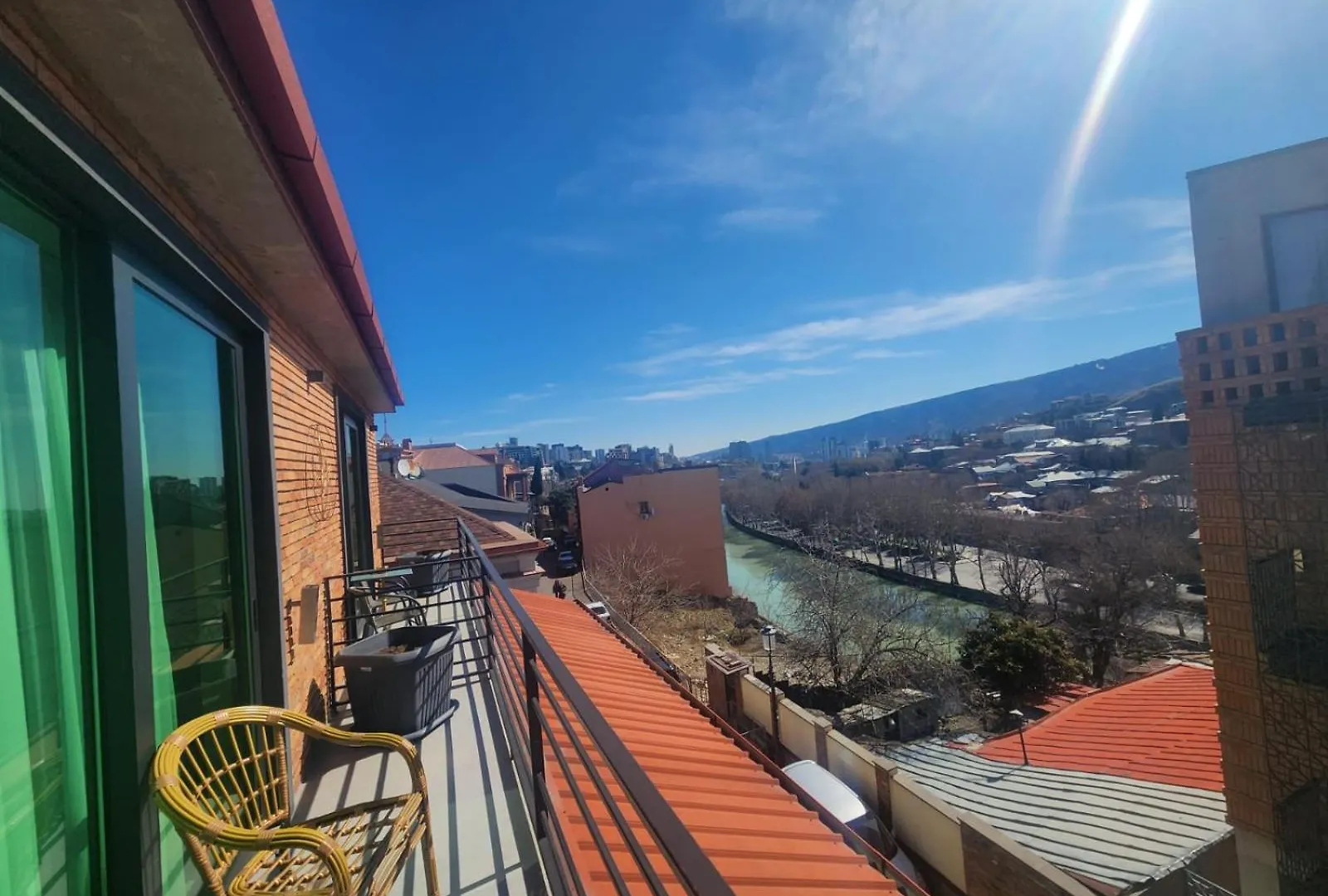 Mit Hotel Tbilisi 5*,  Georgien