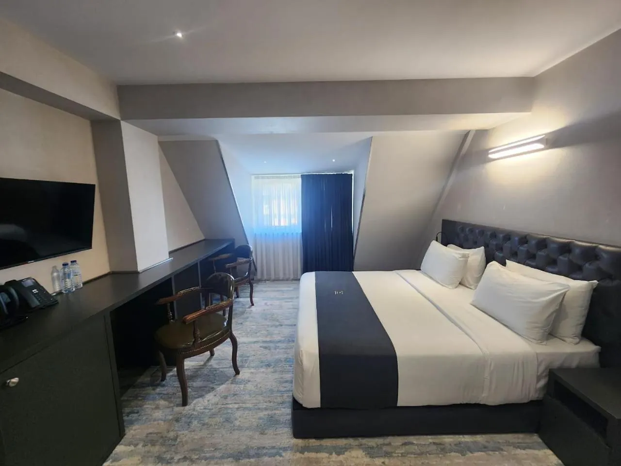 Mit Hotel Tbilisi Georgien
